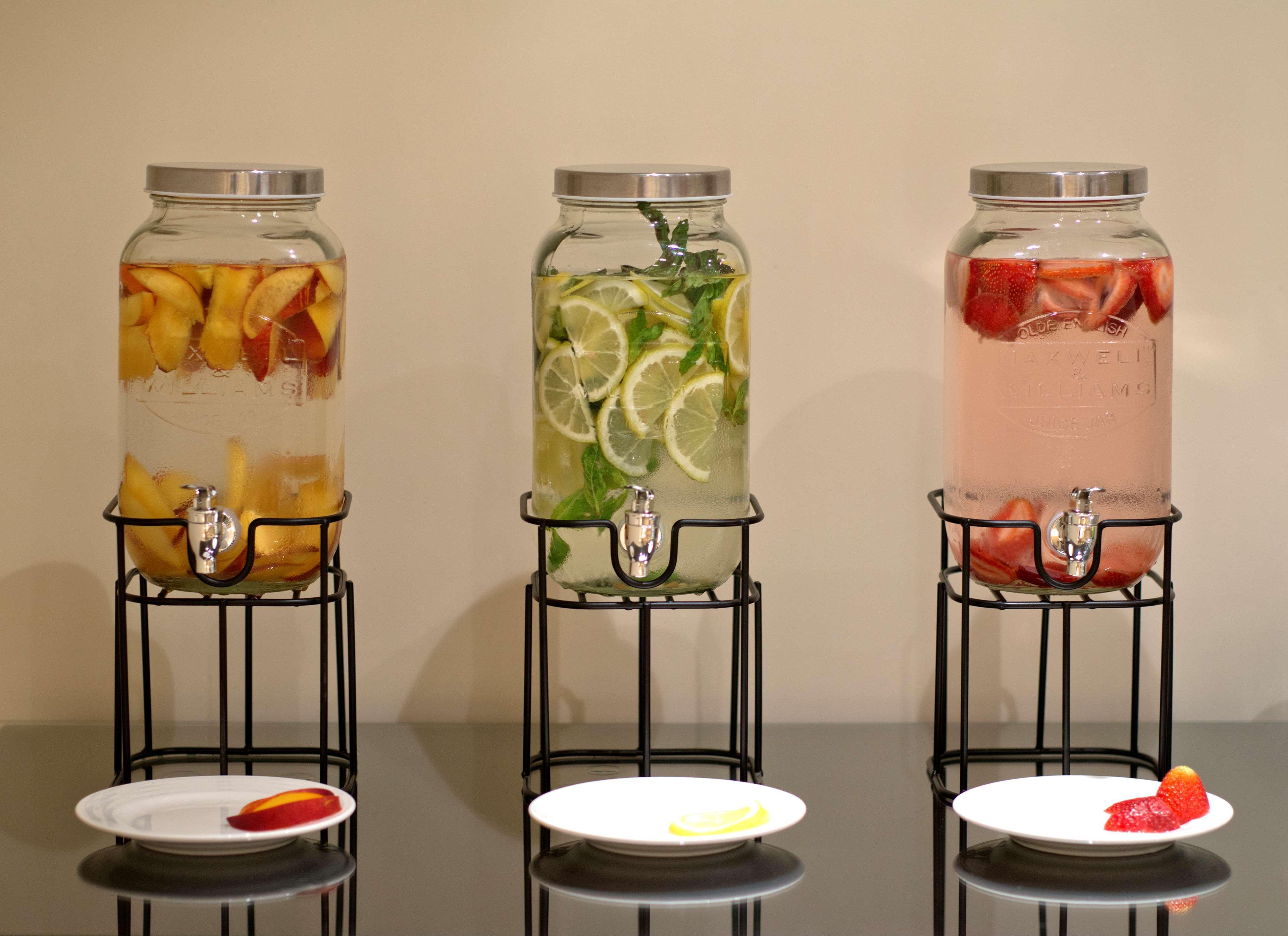 Radisson Blu Martinez Beirut Hotel Exterior photo Infused water