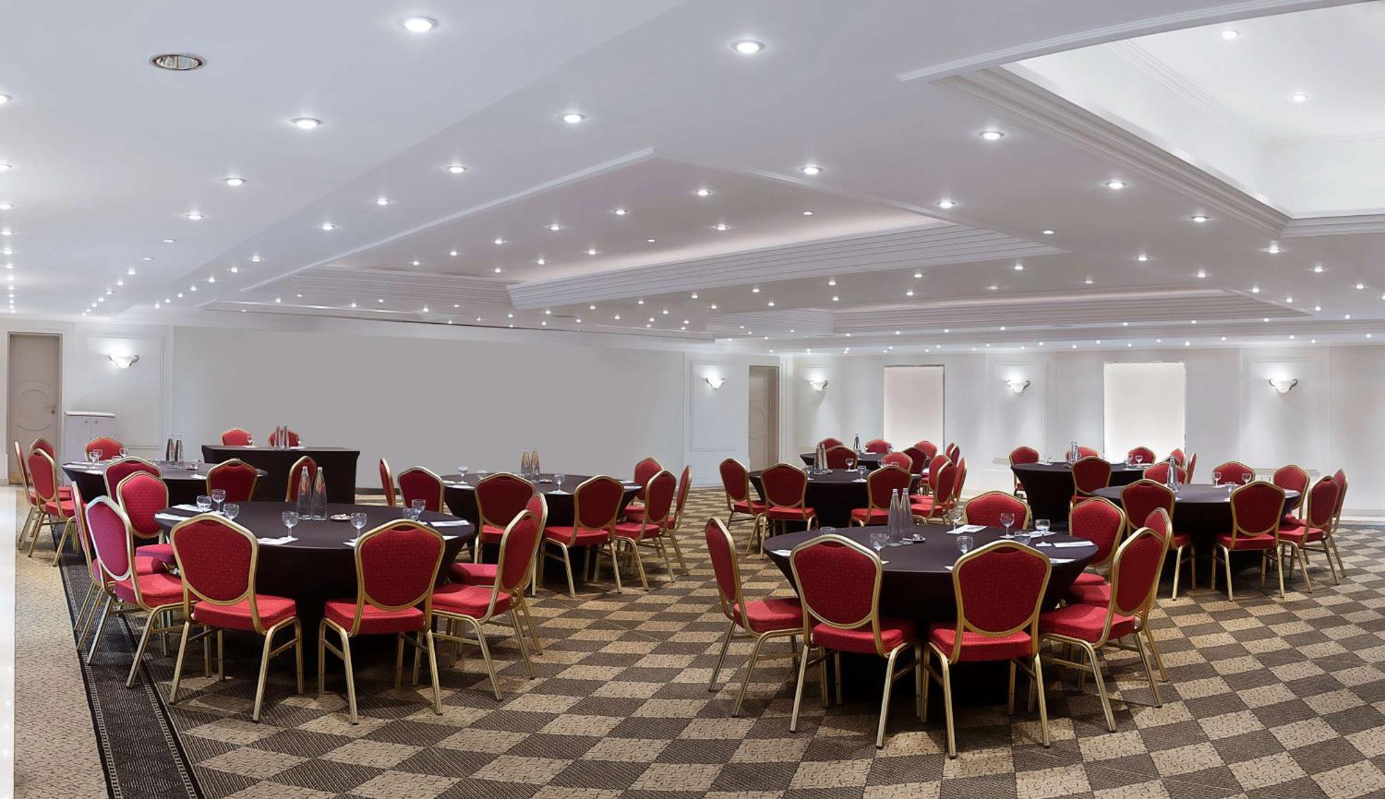Radisson Blu Martinez Beirut Hotel Exterior photo The ballroom