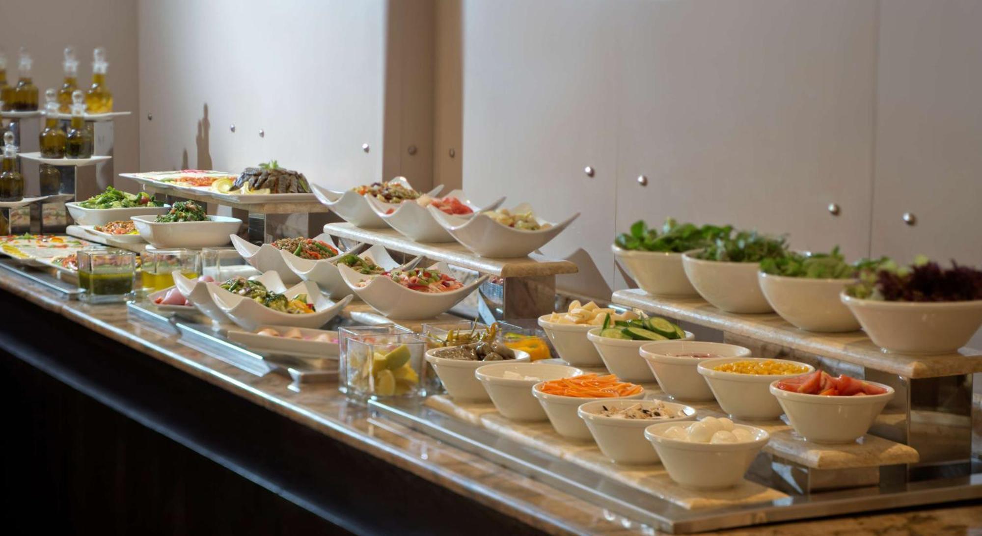 Radisson Blu Martinez Beirut Hotel Exterior photo A salad bar