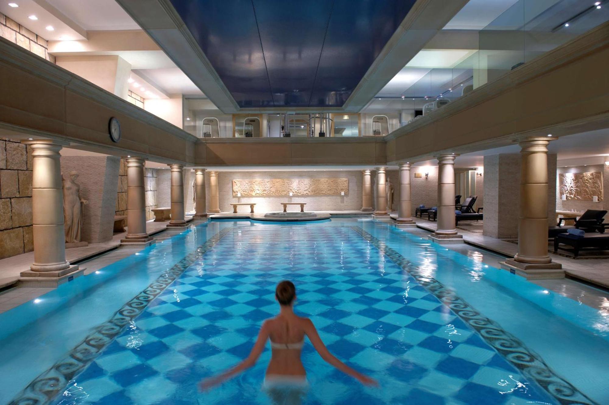 Radisson Blu Martinez Beirut Hotel Exterior photo The pool at the Four Seasons Hotel, Istanbul