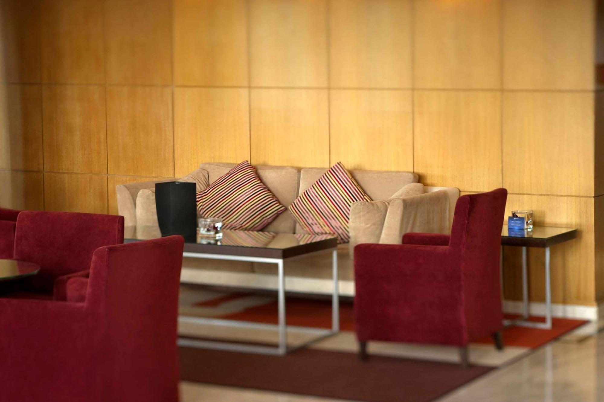 Radisson Blu Martinez Beirut Hotel Exterior photo The lounge at the airport